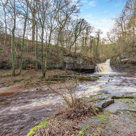 Cauldron Falls West Burton Екстер'єр фото