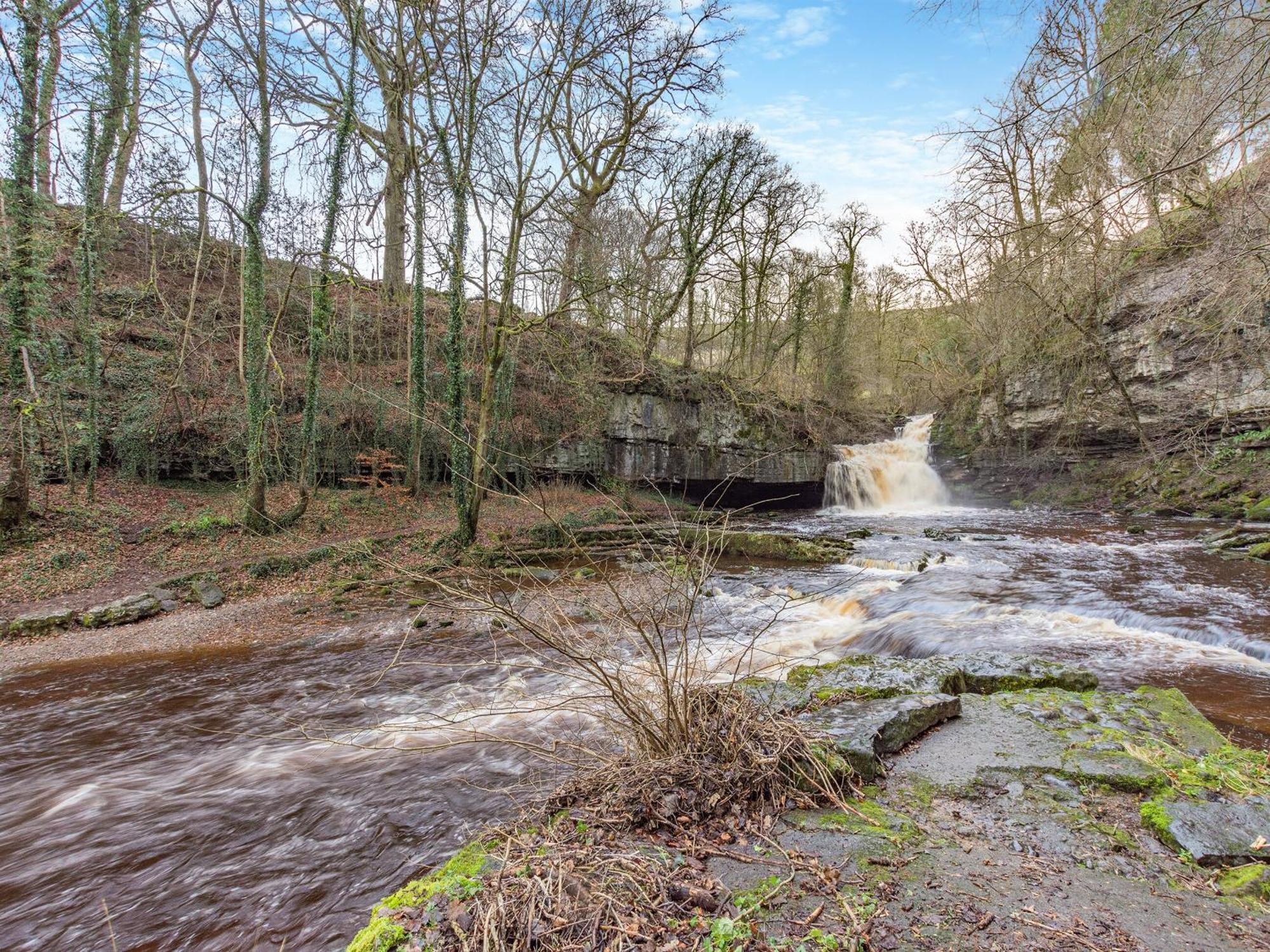 Cauldron Falls West Burton Екстер'єр фото